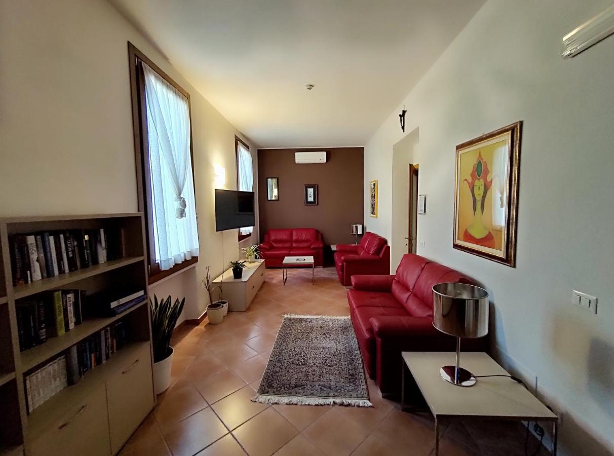 Domus San Bernardino Bed & Breakfast Verona Exterior photo