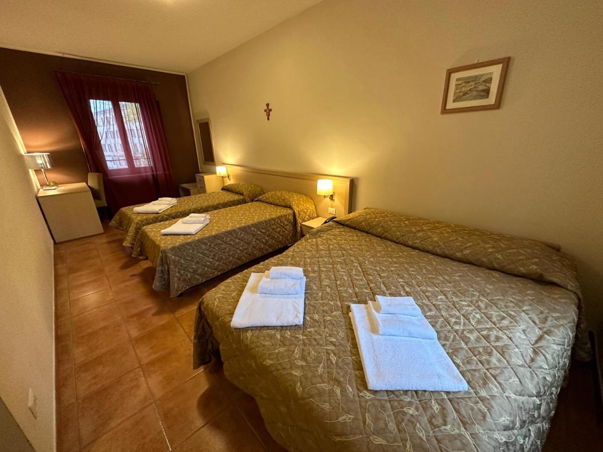 Domus San Bernardino Bed & Breakfast Verona Exterior photo
