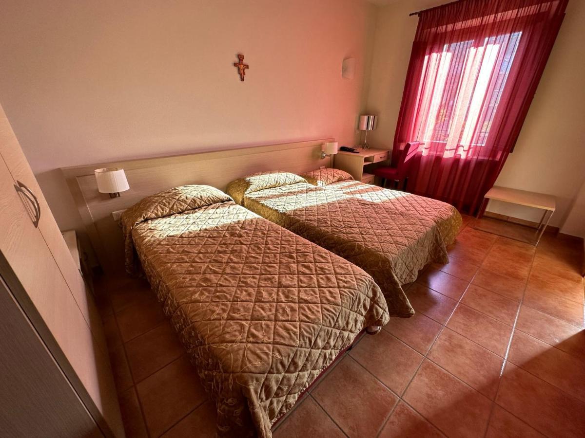Domus San Bernardino Bed & Breakfast Verona Exterior photo