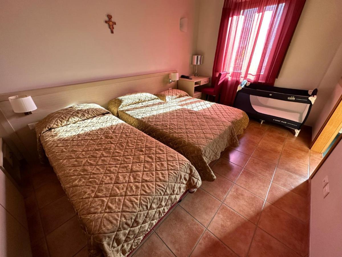 Domus San Bernardino Bed & Breakfast Verona Exterior photo